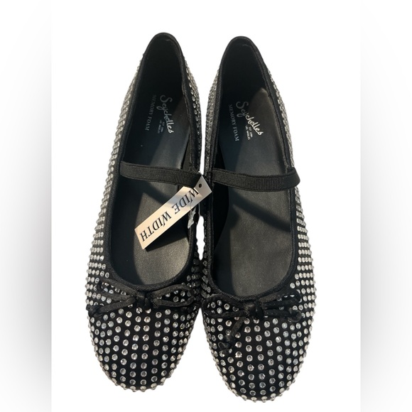 Seychelles Memory Foam Flats - Picture 2 of 7